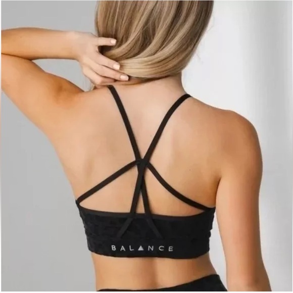 Balance Athletica Vitality Lux Form Bra Panther Black Sports Bra Size M - Picture 2 of 9